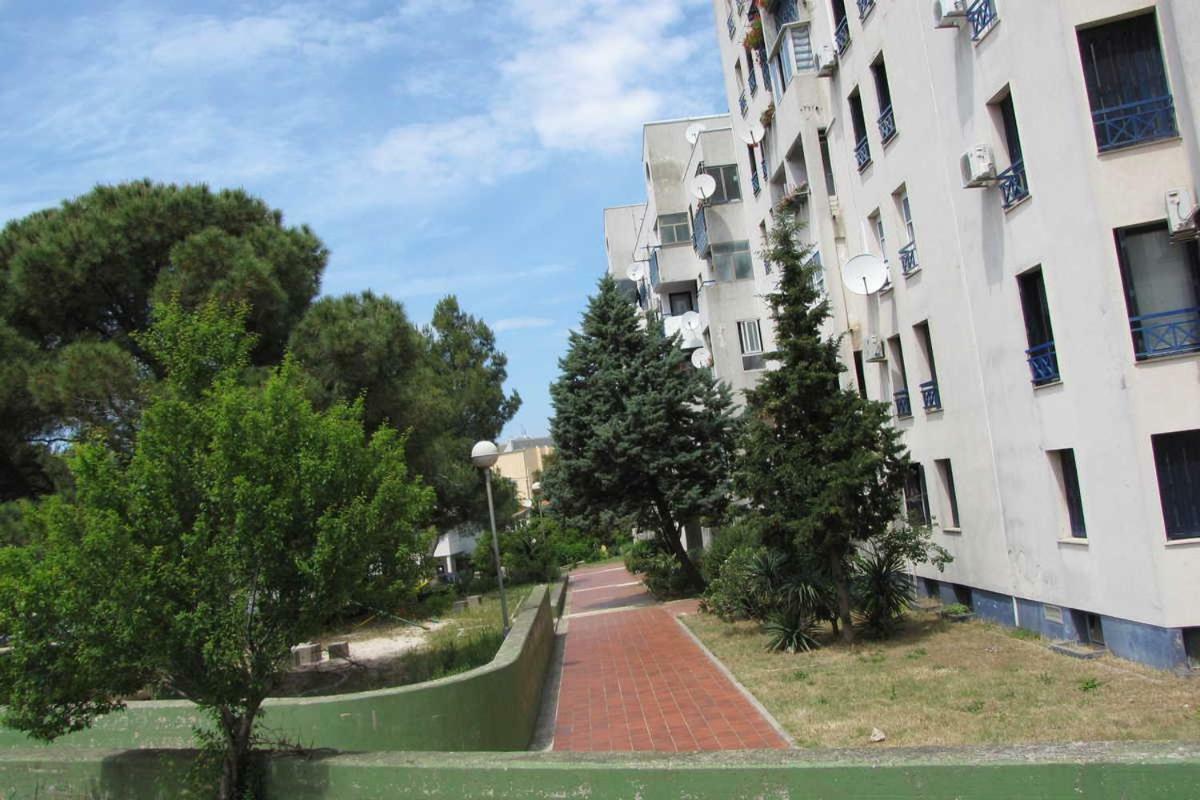 Leut Apartment, 3Min Beach, 15Min Center Pula Buitenkant foto